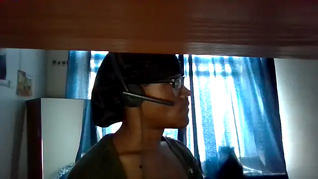 vexahleah online show from July 19, 3:18 pm
