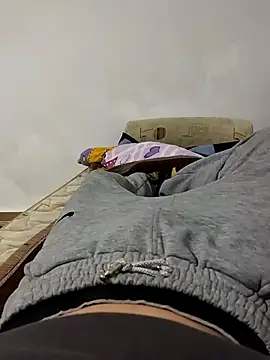 onurcannnnnnmmms online show from March 1, 7:46 pm