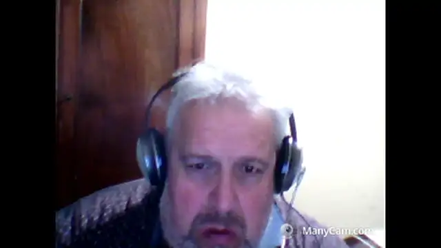 swichcassanesi online show from March 6, 9:23 pm