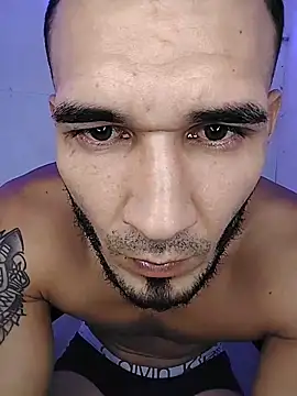 junior men22 online show from March 3, 2:24 pm