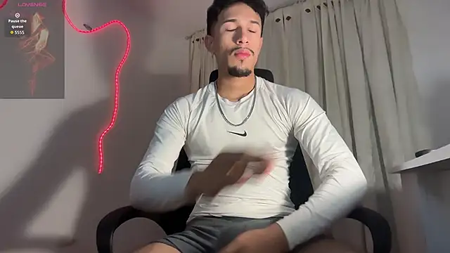 rafael stone11 online show from April 12, 1:31 am