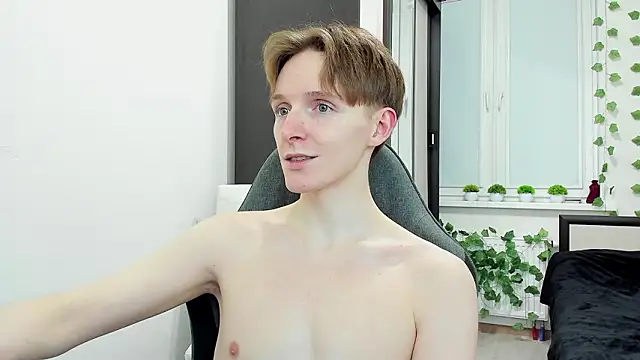 Ginger Ethan online show from March 4, 5:09 pm