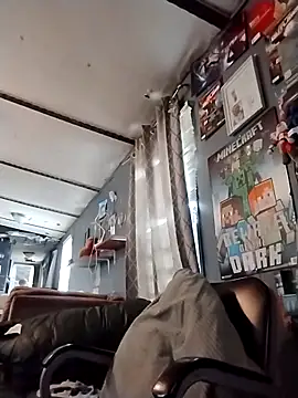 spooky425hd online show from April 13, 5:13 pm