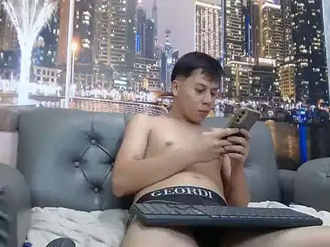 santiago xxxcol online show from March 23, 11:21 pm