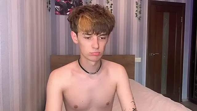 Sweet Dude online show from July 2, 4:57 pm