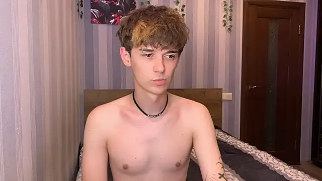 Sweet Dude online show from July 8, 8:13 pm