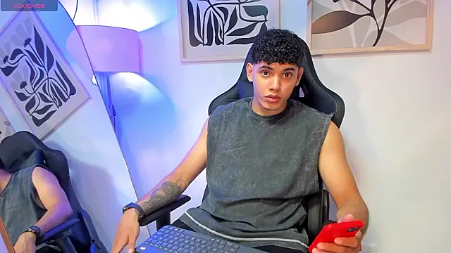 justin payn14 online show from March 20, 7:18 pm