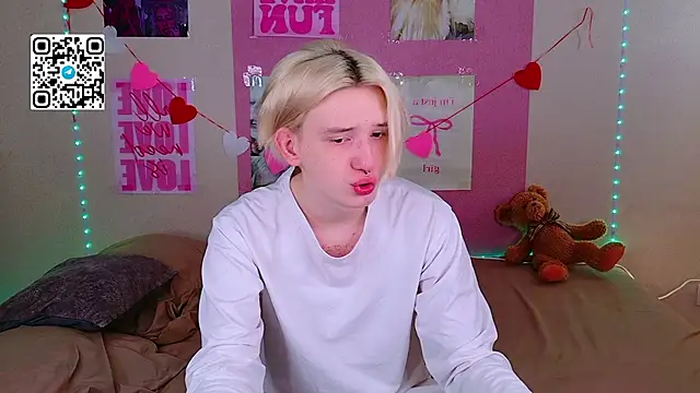 Ron Vilss online show from March 30, 8:37 am