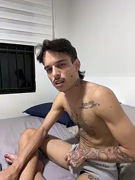 ruffvip online show from March 28, 9:15 pm