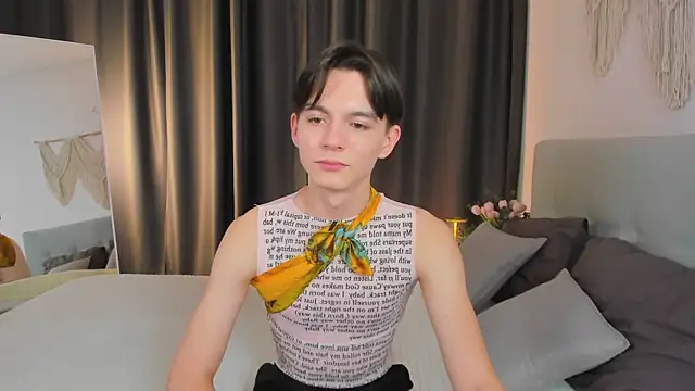 Ian Harrickton online show from March 1, 3:55 pm