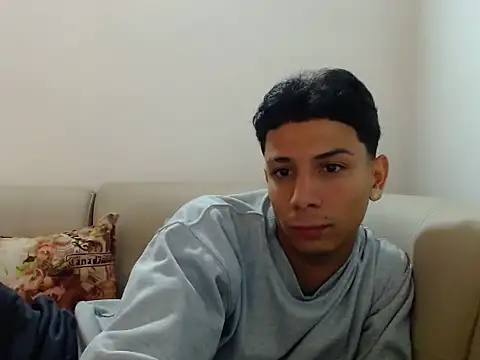 waner thom online show from February 5, 10:17 pm