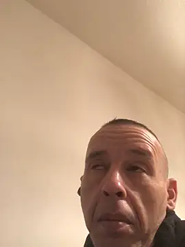 creativeX online show from February 9, 11:20 pm