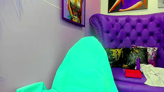 thanier 18 online show from February 6, 10:28 pm