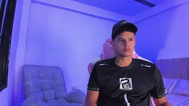 Adrian Prime  online show from April 14, 7:24 pm