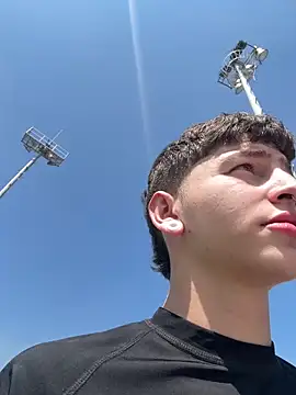 ARON LUXX online show from February 28, 2:49 pm