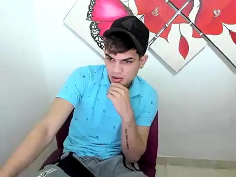 Jesshot bigcock20cm online show from February 28, 3:16 am