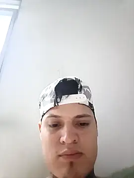 elvaquero06 online show from April 6, 4:46 am