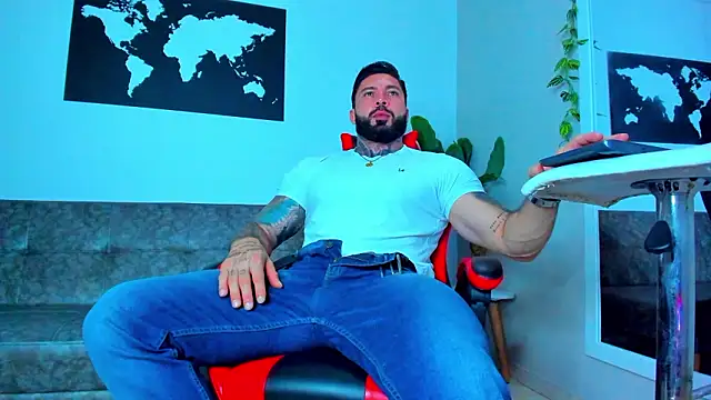 Alessrose online show from March 18, 9:29 pm