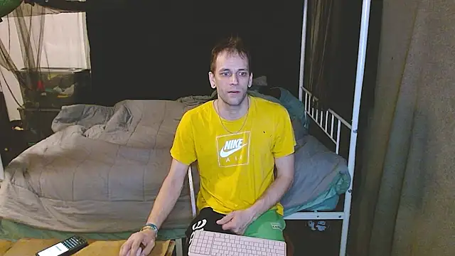 cguffey2284 online show from March 16, 1:56 am