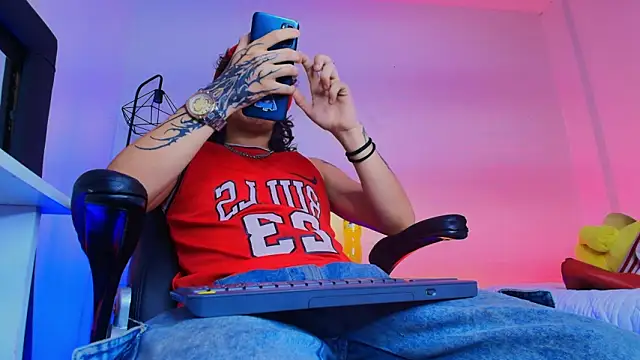 Axell Kussh online show from March 20, 3:21 am