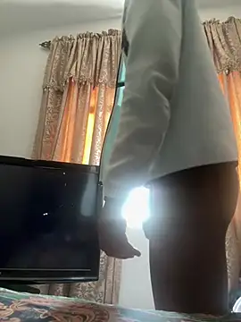 jjmaster111 online show from April 22, 5:18 pm