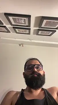 beerboy2222 online show from May 2, 8:55 pm