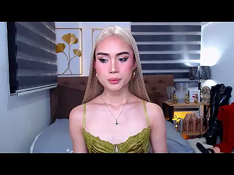 JuicyCockThea online show from April 25, 1:41 pm