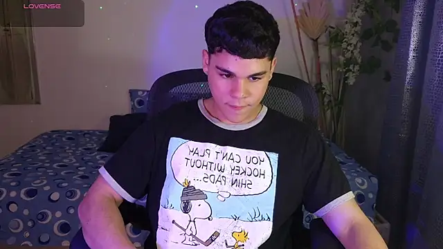 eithan jonnes online show from March 7, 12:08 am