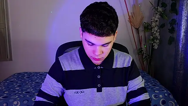 eithan jonnes online show from March 9, 7:08 pm