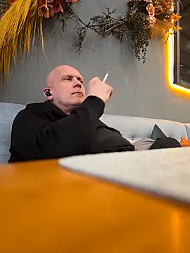 sk8brd snwbrd no snitch online show from February 17, 12:59 pm