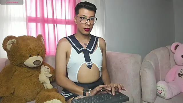 Miissy  online show from April 25, 8:39 pm