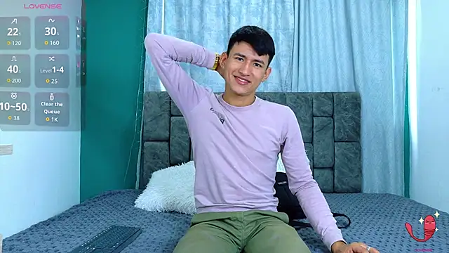 NicolasTorrez online show from February 17, 3:33 pm