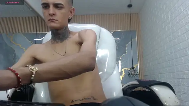 benjamin anthony online show from May 23, 9:09 pm