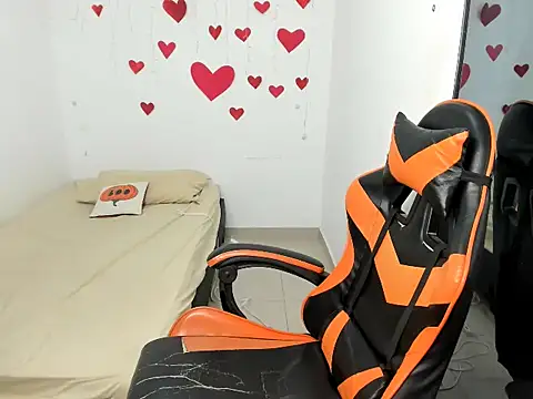 alexj black  online show from March 6, 12:02 pm