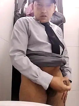 Hachi28 online show from March 8, 6:50 am