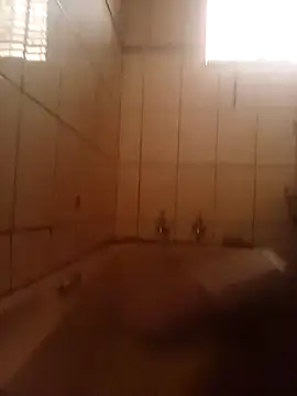 Leroyhotess online show from February 18, 1:09 pm