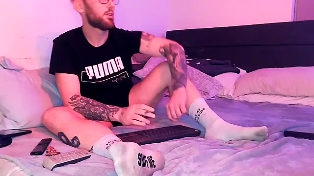 Masterjayb80 online show from February 15, 11:46 pm