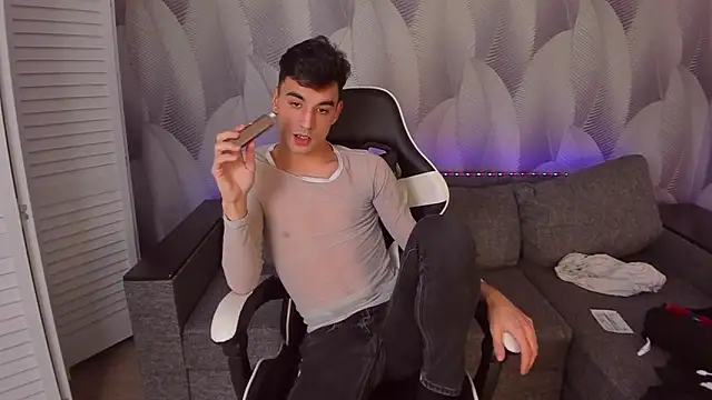 Slendy Knox online show from February 22, 2:29 pm