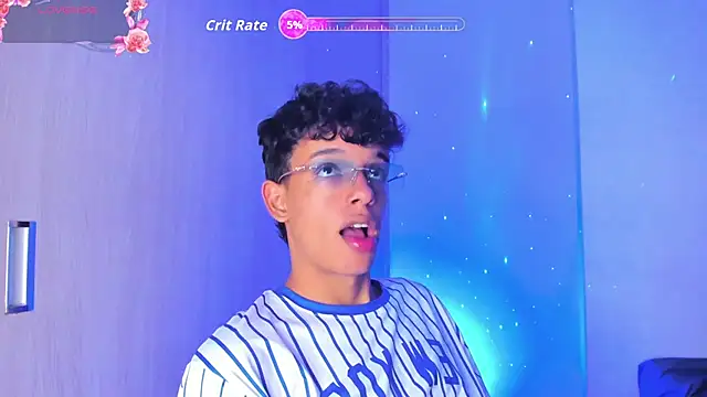 Maxfrost1 online show from May 21, 11:53 pm