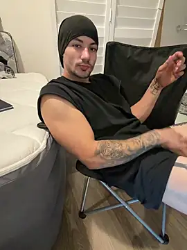 Alejandrosolerxxx online show from February 19, 5:37 am