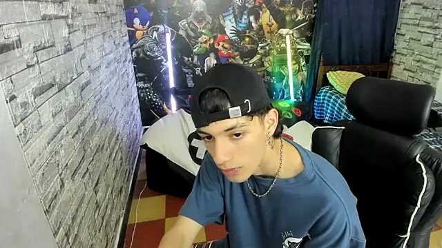 wex 077 online show from February 26, 1:29 am