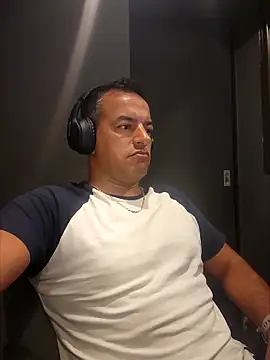 Valenthe26 online show from February 27, 5:41 am