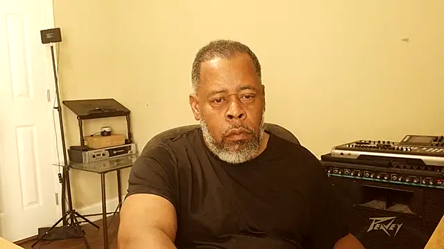 Cleozevo1961 online show from April 11, 6:00 pm