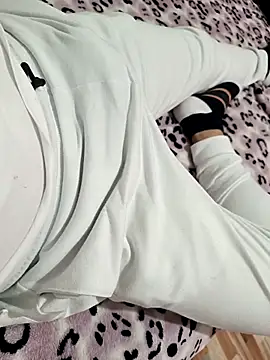 amoryplacer-34 online show from February 23, 9:05 pm