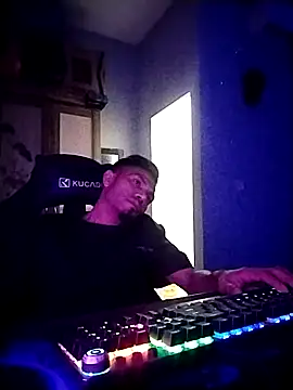 UcEng Lab online show from March 11, 5:31 pm