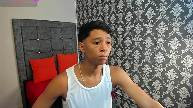 Little Twink19x online show from July 5, 7:43 pm