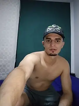 SebastianSkyler online show from February 26, 7:10 am