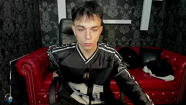 ClarkBev online show from April 2, 7:49 am