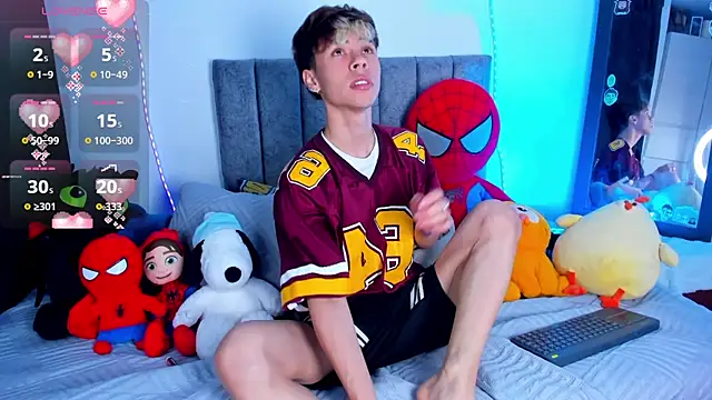 Callum 777 online show from June 25, 3:53 am