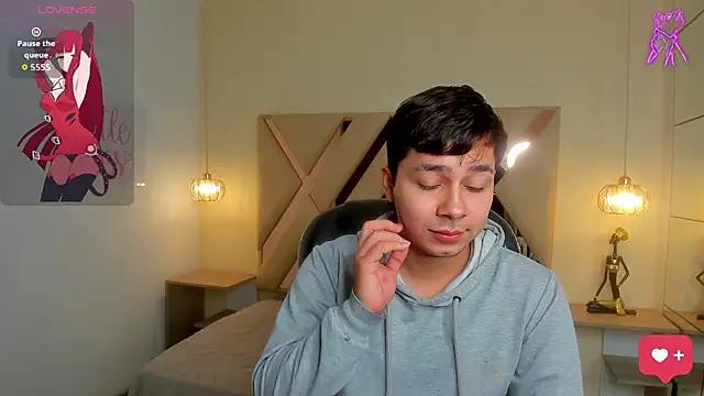 Julian Smith21 online show from March 15, 3:36 am